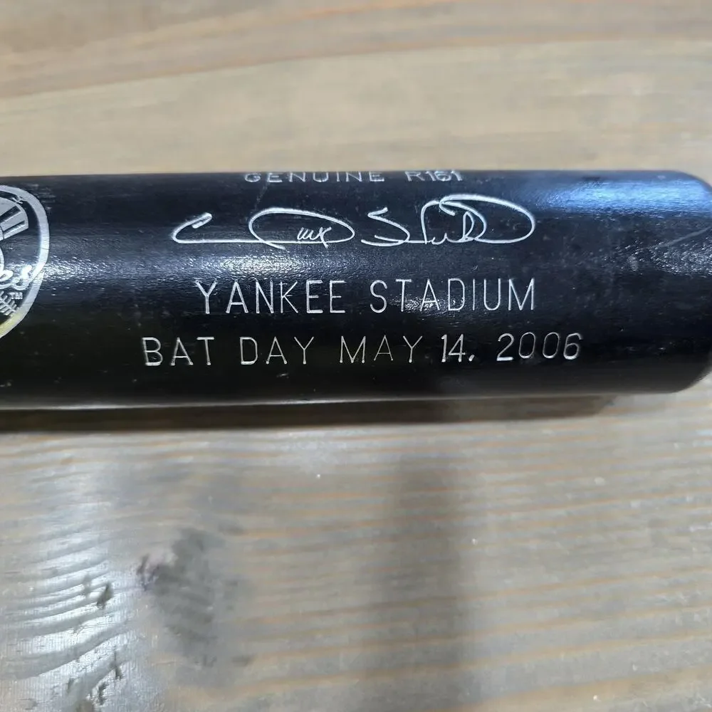 2006 NY Yankees Bat Day Louisville Slugger Genuine R161 Gary Sheffield SGA Black